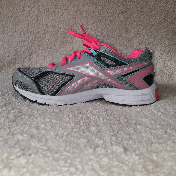 Reebok Quickchase Athletic Running Shoes - Picture 7 of 9